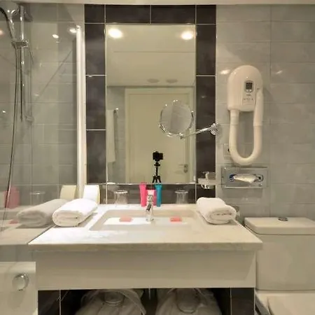 Cezanne Hotel