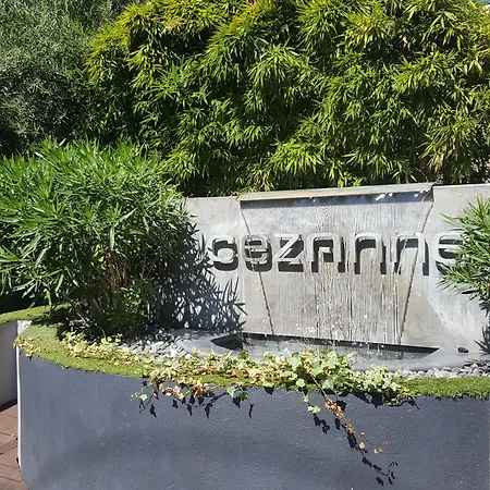Cezanne 酒店