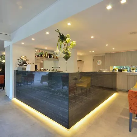 Hotell Cezanne
