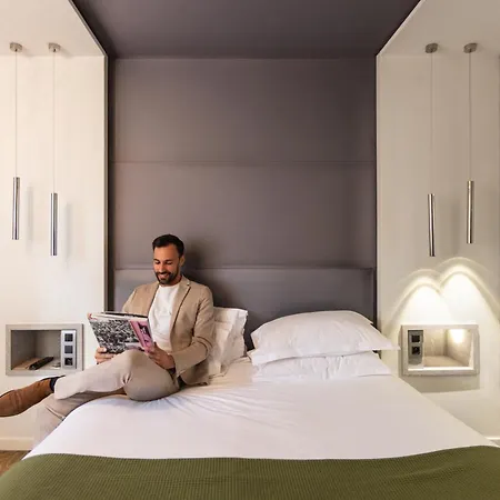 Cezanne Hotel