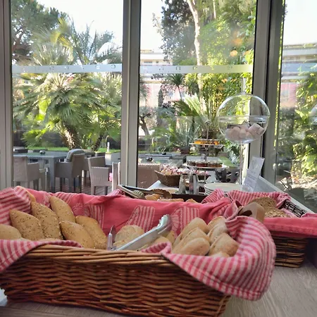 Szálloda Cezanne 4*